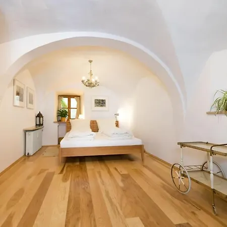 Historische Wohnung Im Herzen Der Regensburger Altstadt Exterior foto